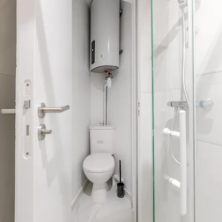 Apartment Petit Pratique Proche Sacre-coeur