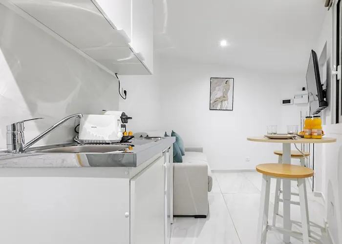 Petit Pratique Proche Sacré-cœur Appartement *